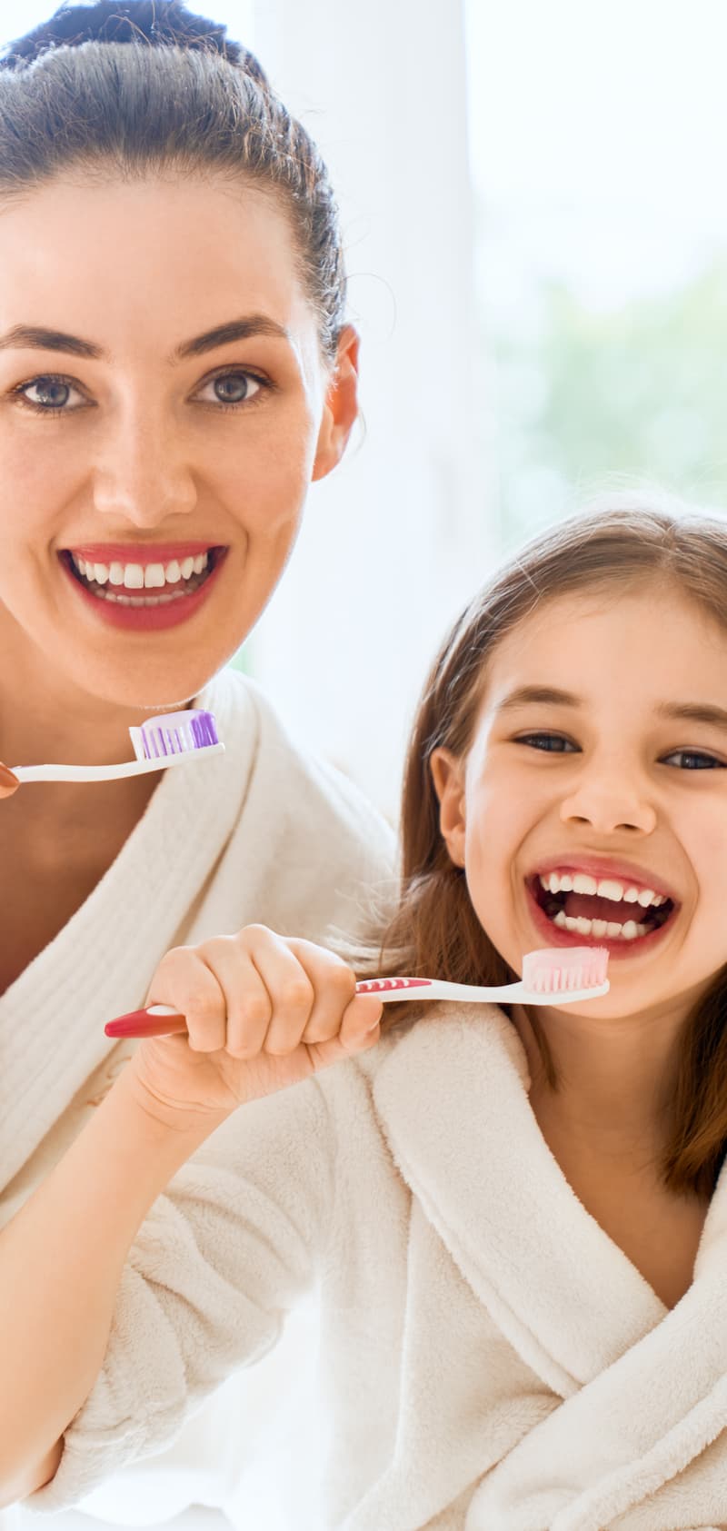 family-are-brushing-teeth